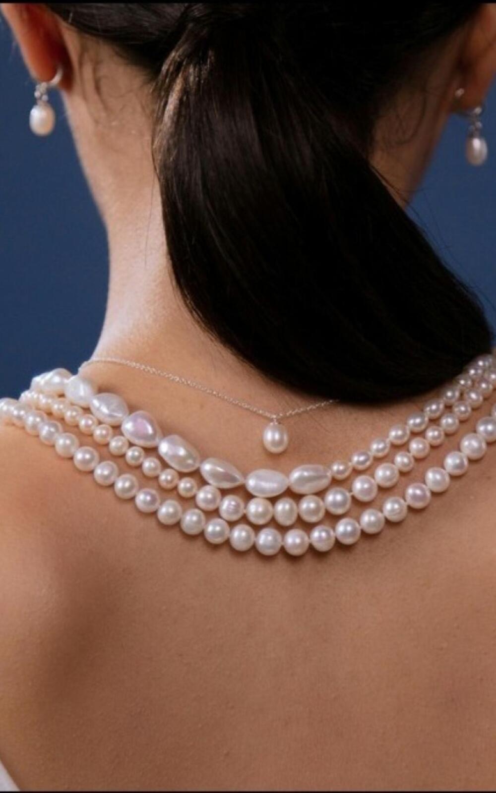 Philips Hue White and Color Ambiance A19 LED Smart Bulb